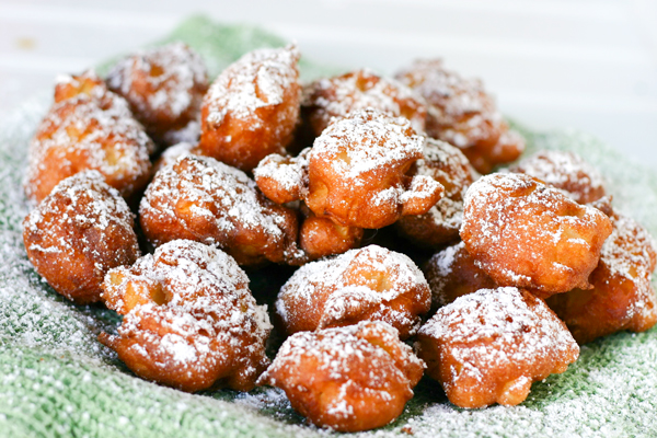Apple Fritters - Wine4Food