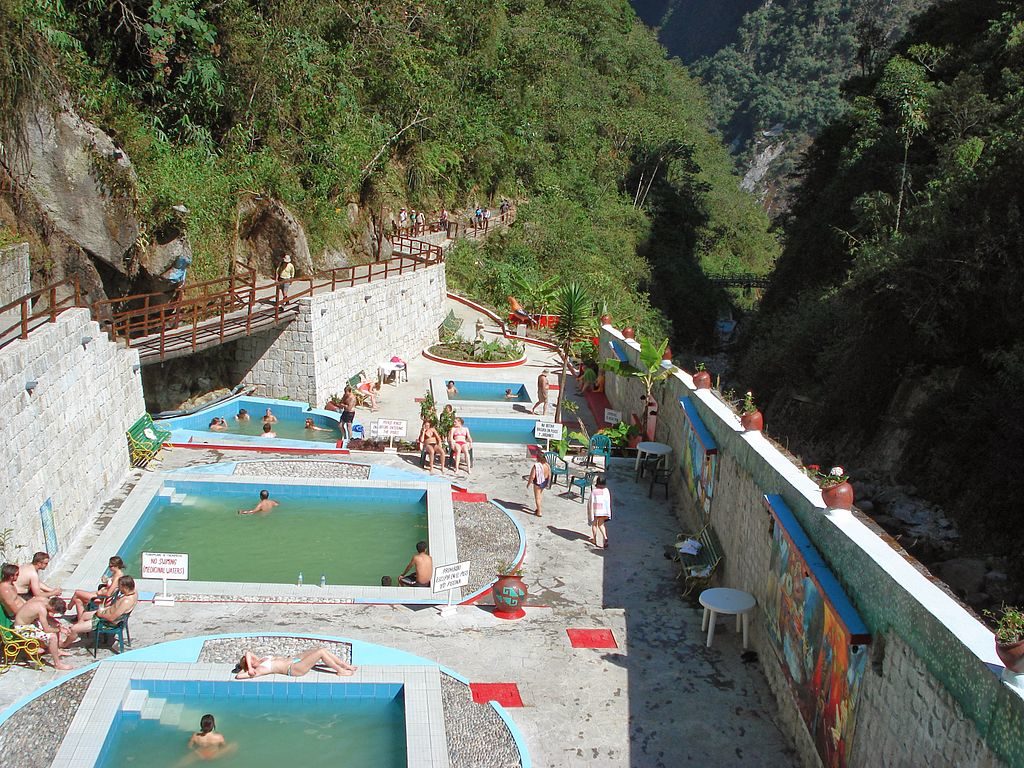 Machu_Pichu,_Aguas_Calientes_Thermal_Springs - Wine4Food