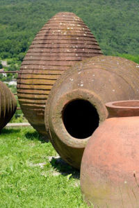 Orange / Amber wine, clay amphora - gravner - Wine4Food